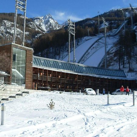 Pragelato Ski Jumping Hotel Праджелато Екстер'єр фото