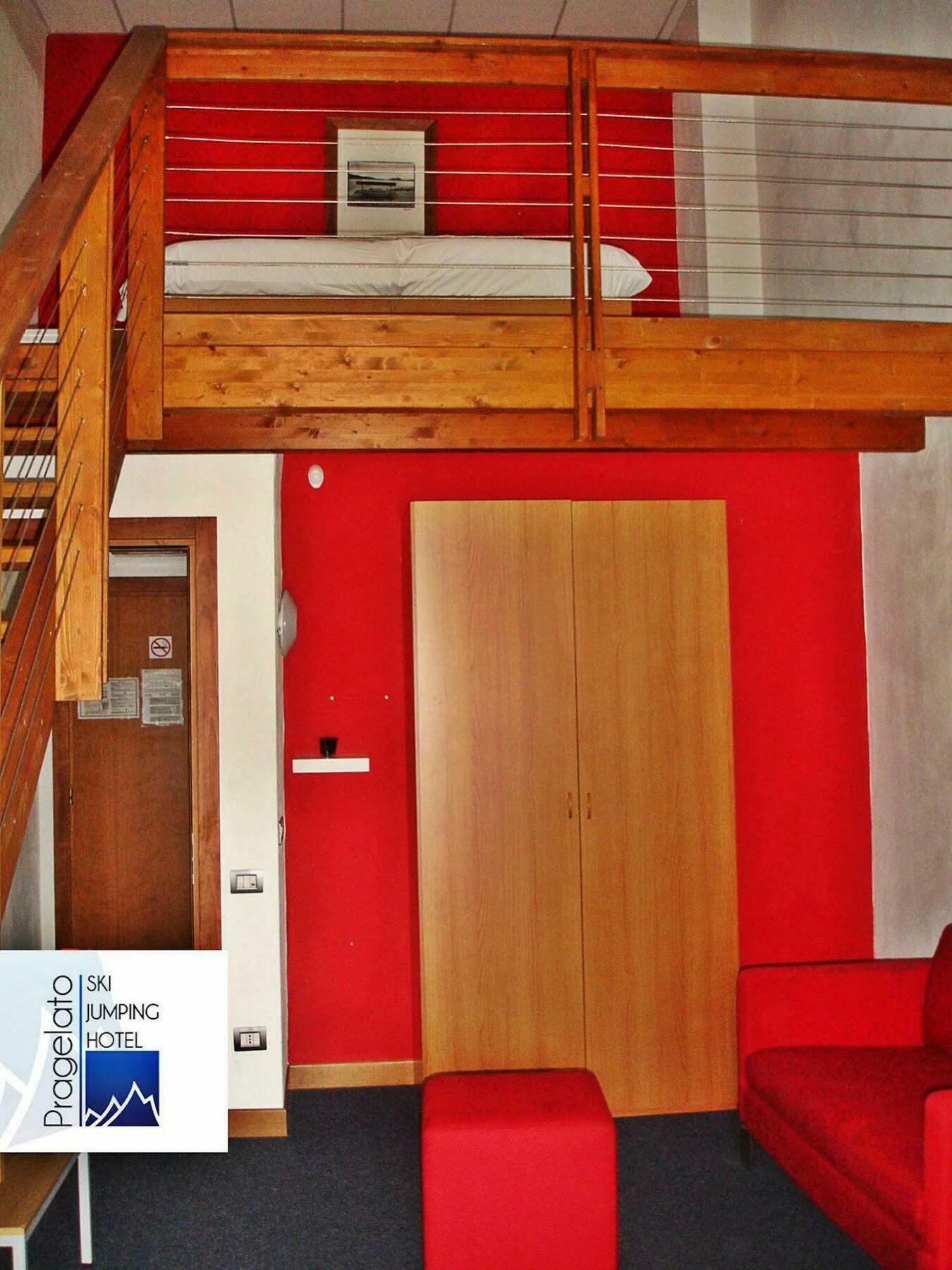 Pragelato Ski Jumping Hotel Праджелато Екстер'єр фото